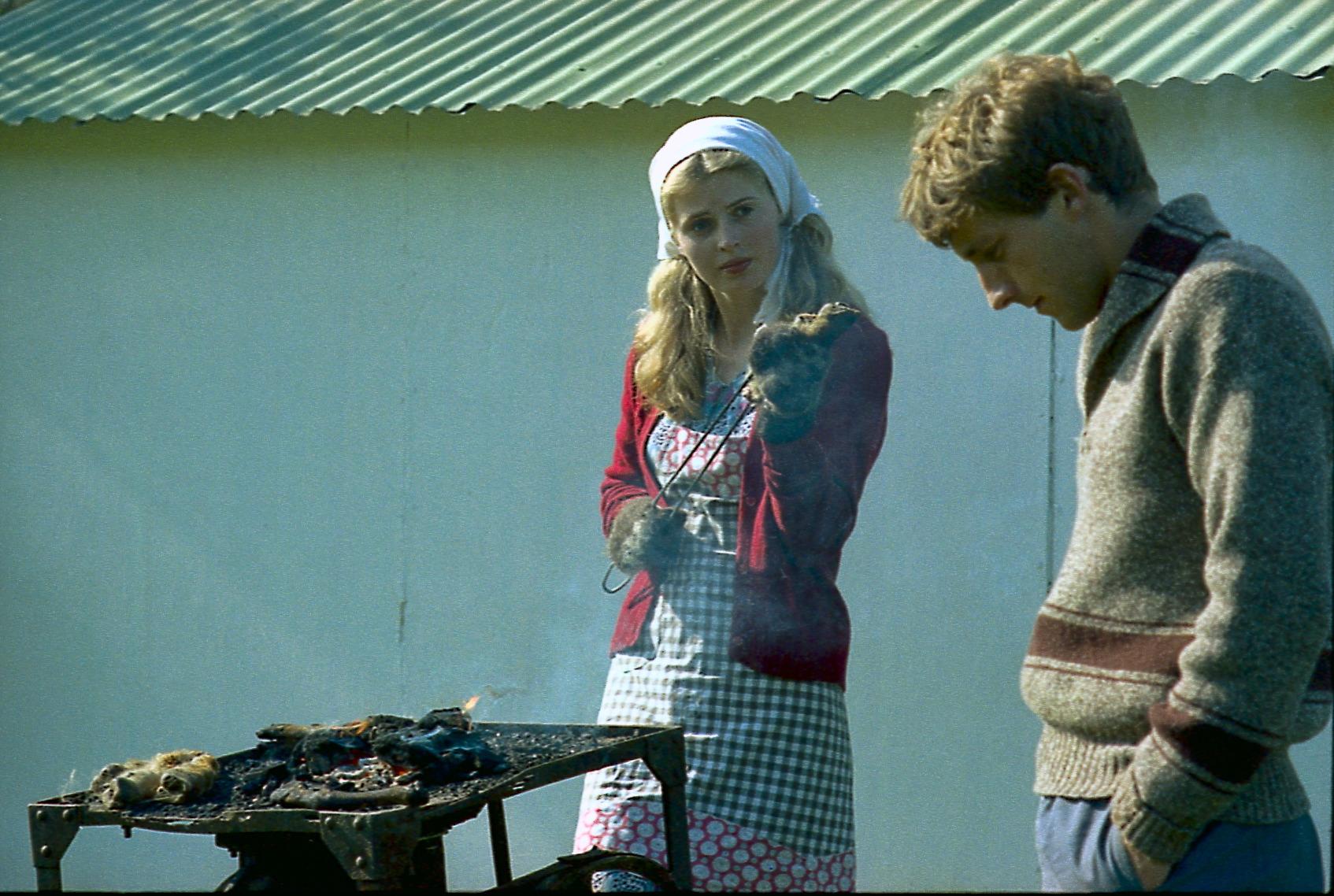 When I needed some action for this scene, I remembered the times when I was asked to singe sheep legs. Guðný Ragnarsdóttir and Sigurður Sigurjónsson